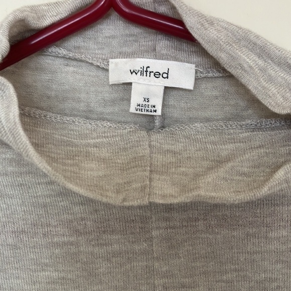 Wilfred Wool Blend  Turtleneck Top in Size XS - Picture 2 of 5